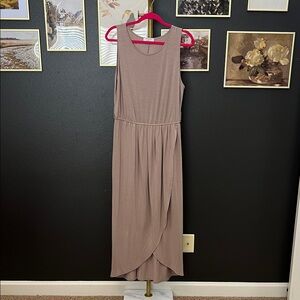 Zenana Outfitters Sleeveless Maxi Dress in Beige